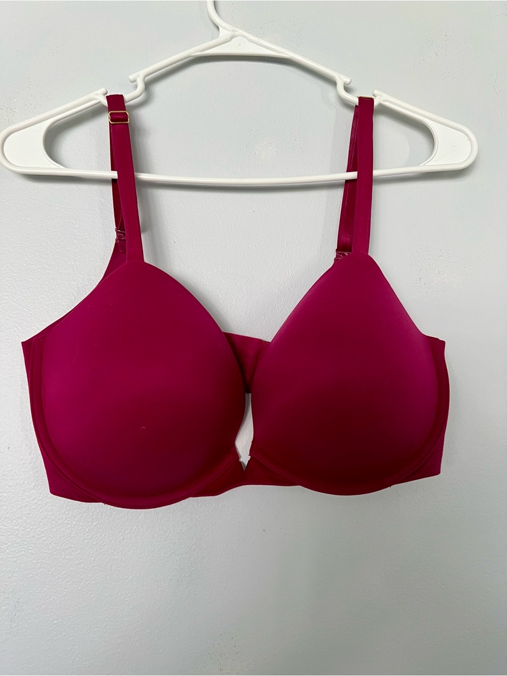 Victoria's Secret 34DDD Love Cloud Push-Up Bra - Claret Red